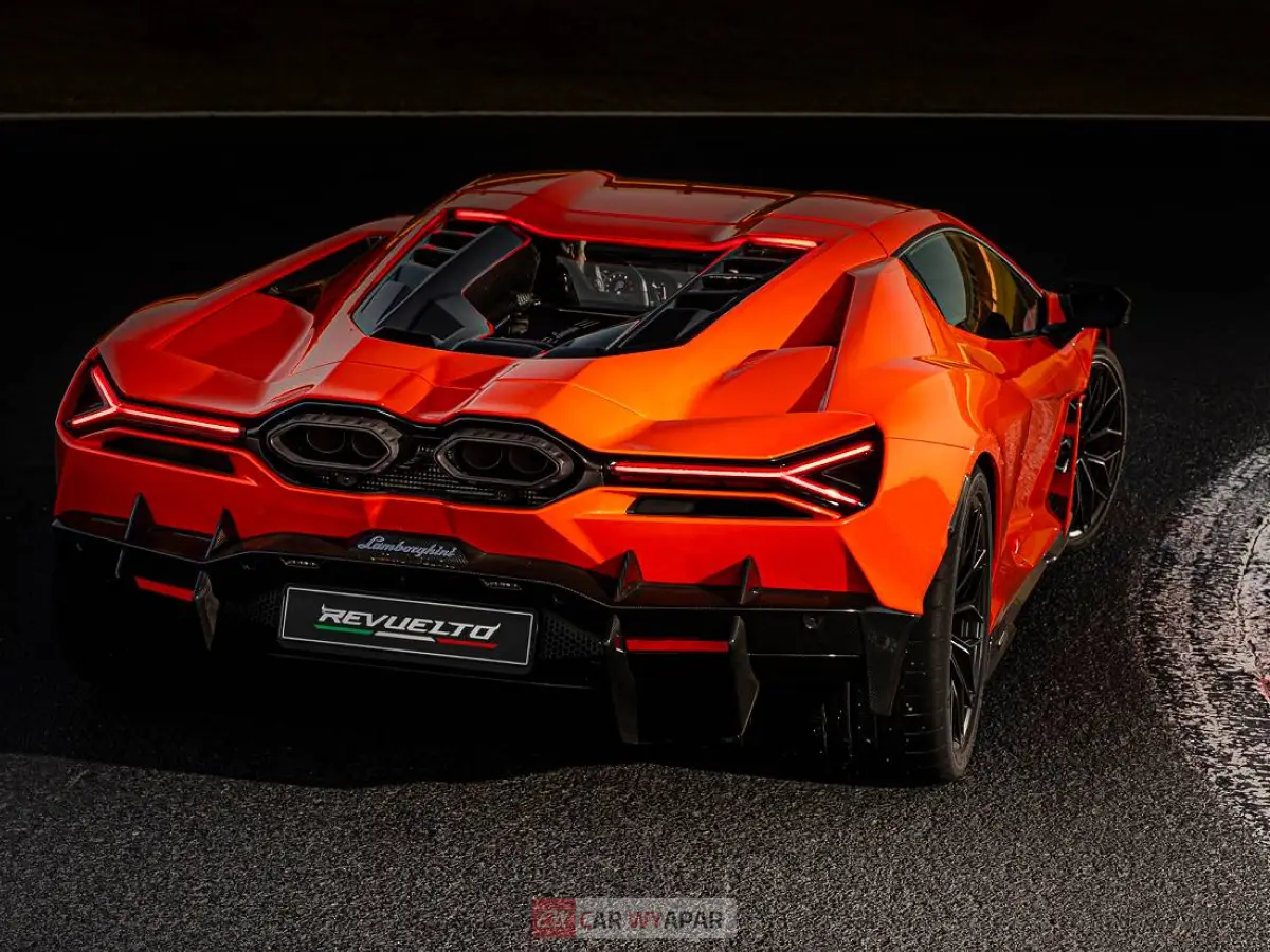 Lamboghini Rivalto Lamborghini Revuelto Price in Central, Delhi, Images, Specs & Variants ...
